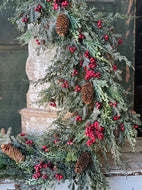 5' Divinity Berry Cedar Garland