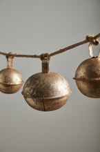 Load image into Gallery viewer, 72" Grandeur Sleigh Bell Garland